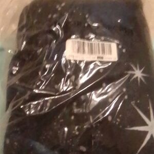 Black and White Star Patterned Blanket